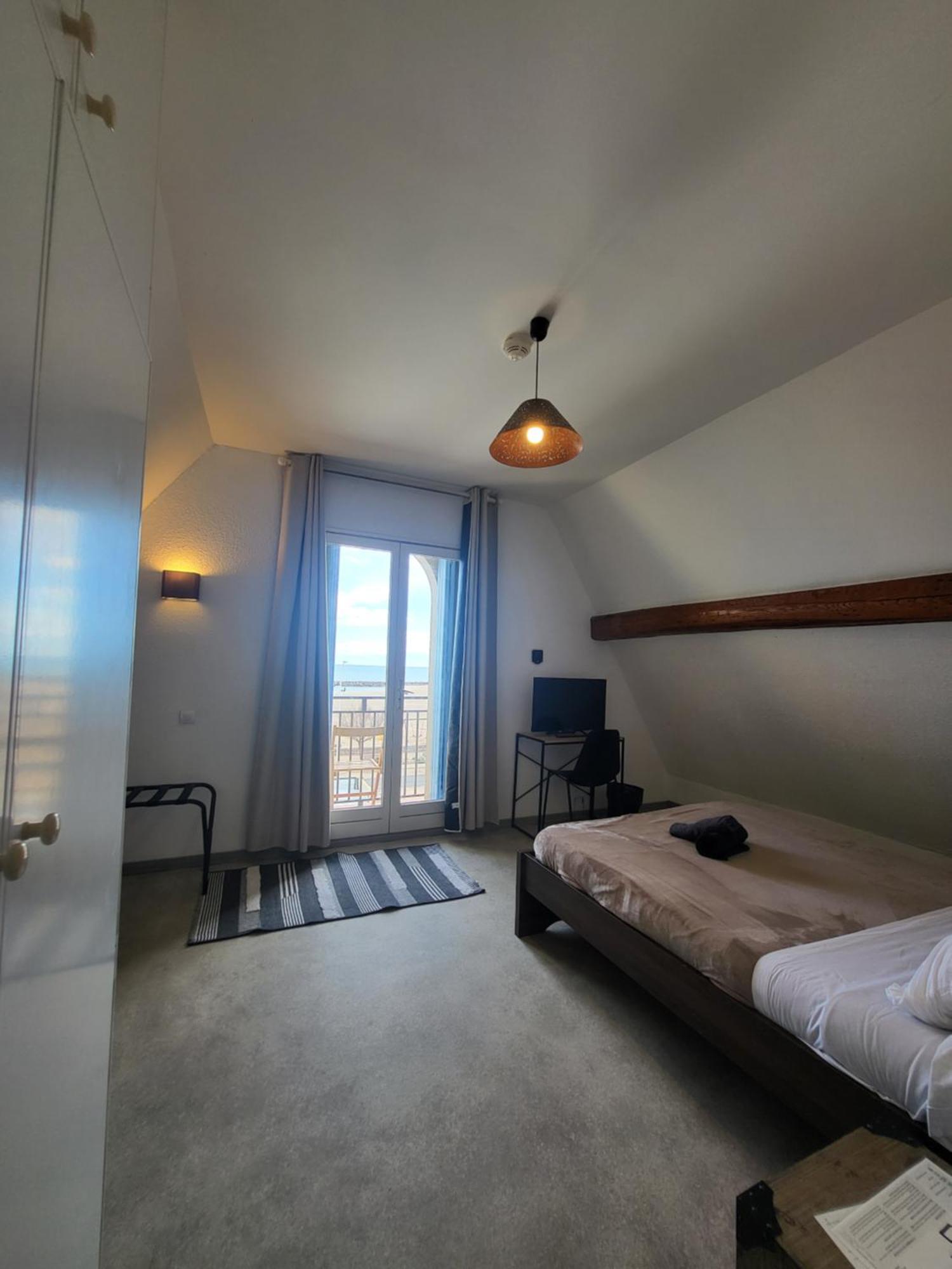 Hotel Le Chalet Valras-Plage Exteriör bild