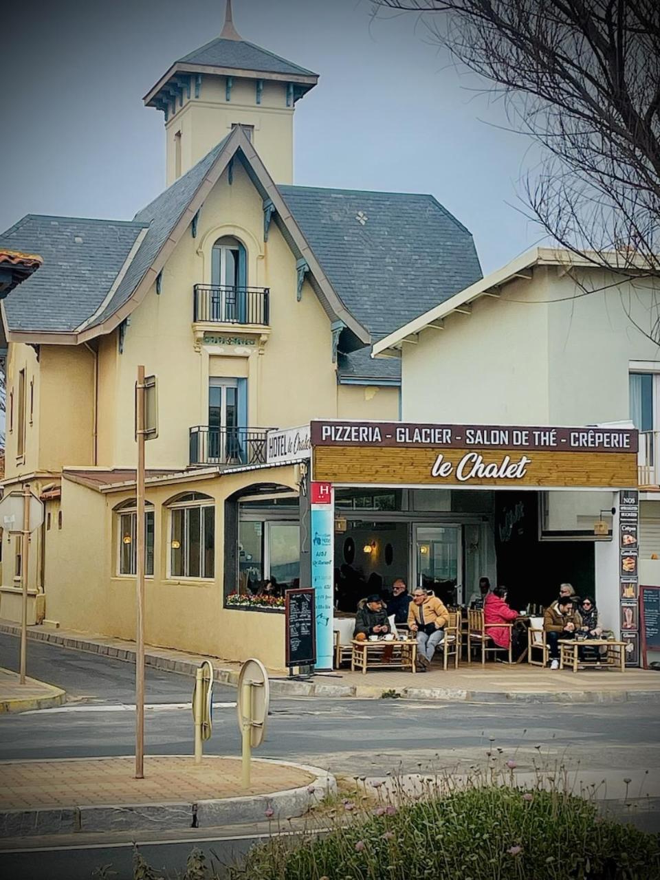 Hotel Le Chalet Valras-Plage Exteriör bild