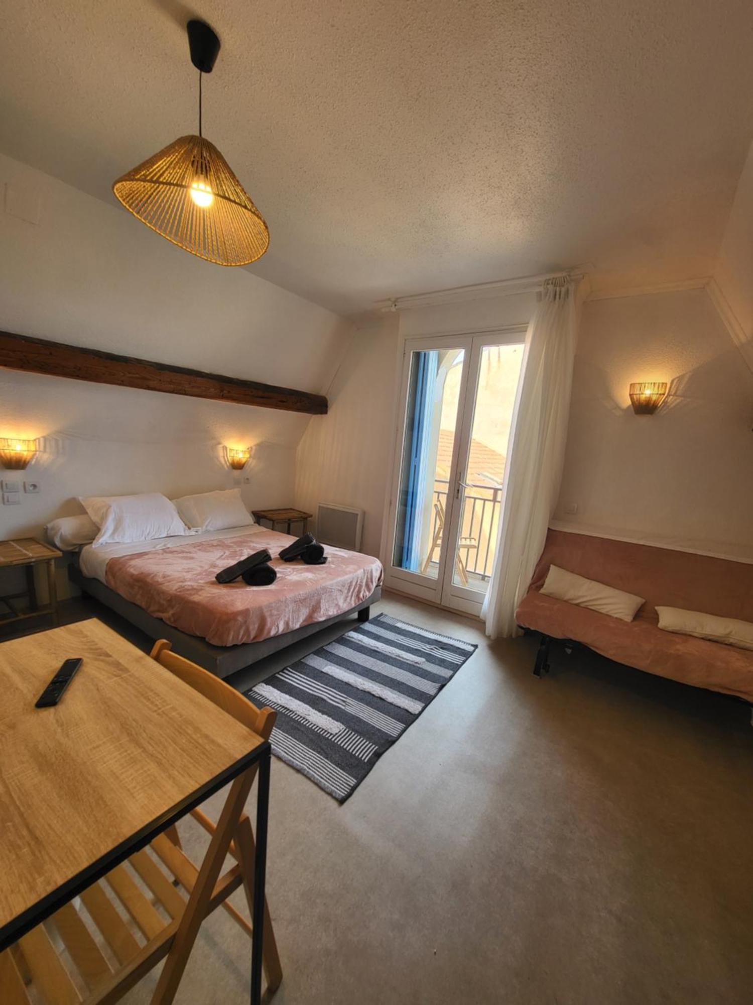 Hotel Le Chalet Valras-Plage Exteriör bild