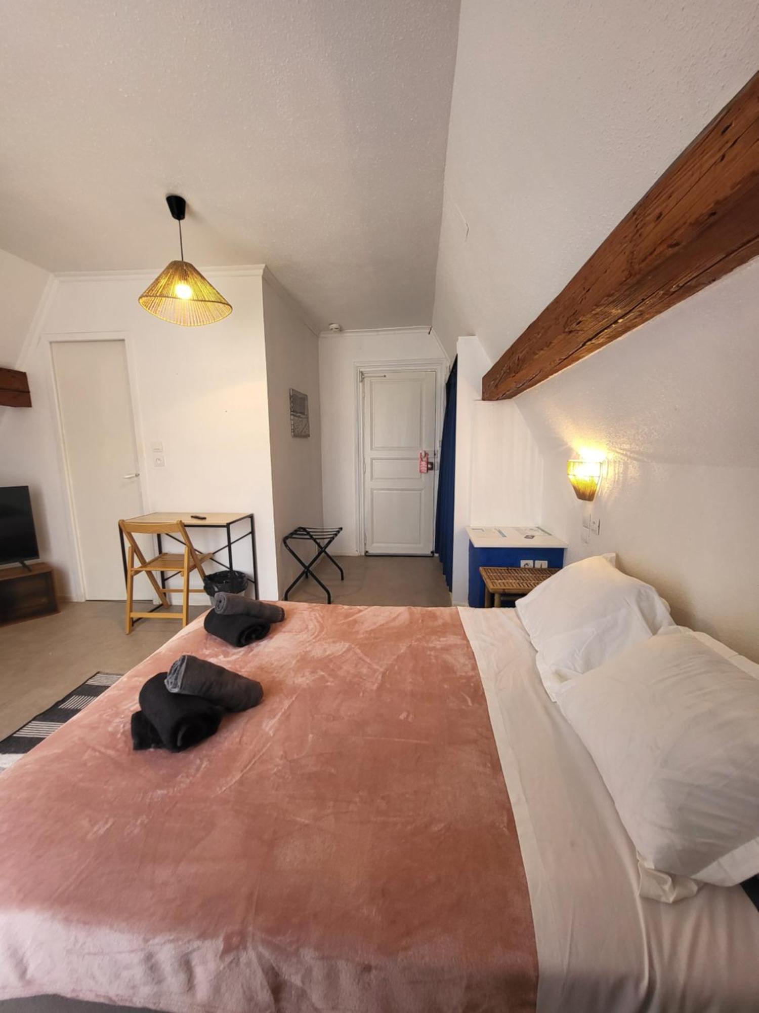 Hotel Le Chalet Valras-Plage Exteriör bild