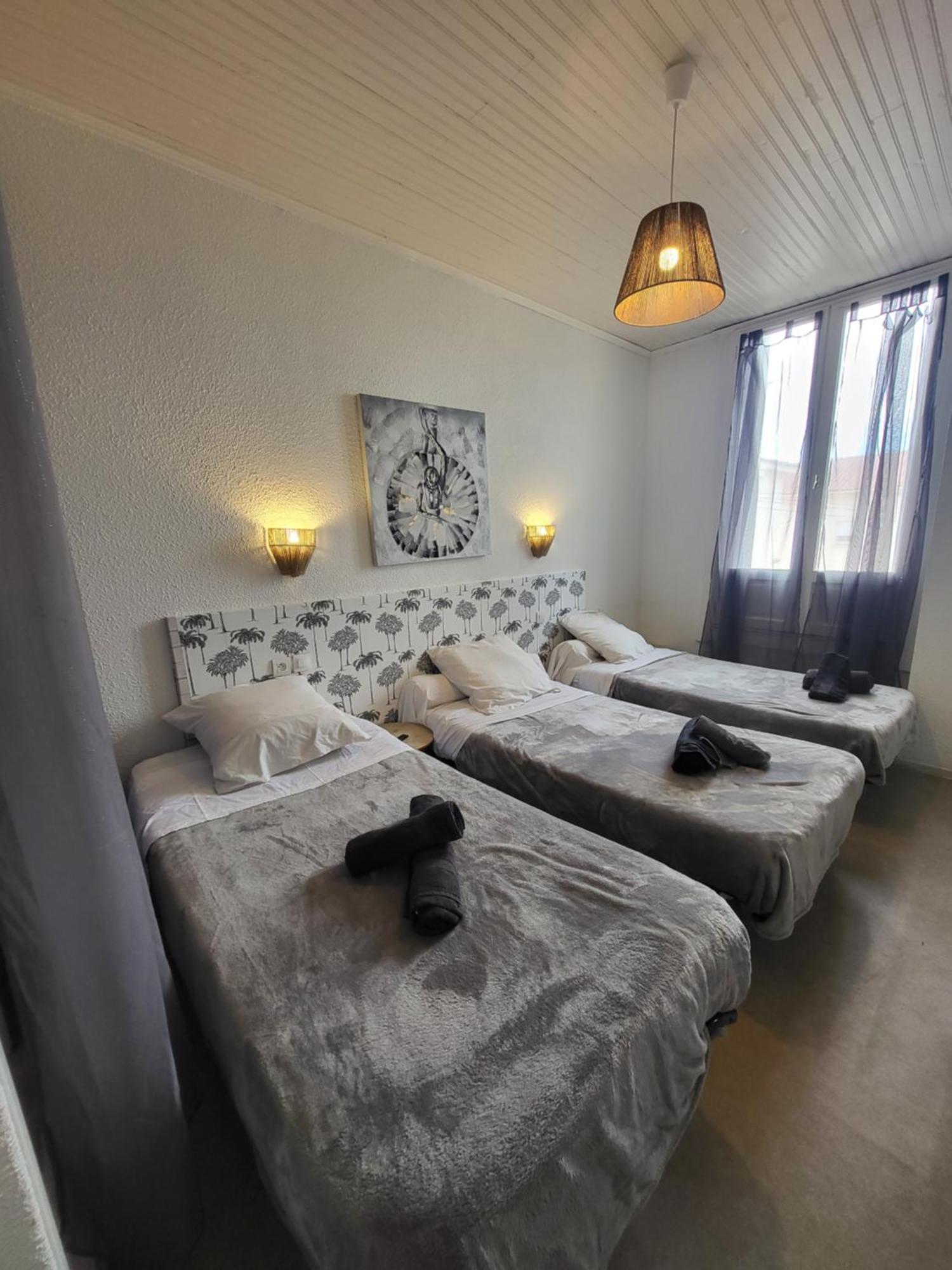 Hotel Le Chalet Valras-Plage Exteriör bild