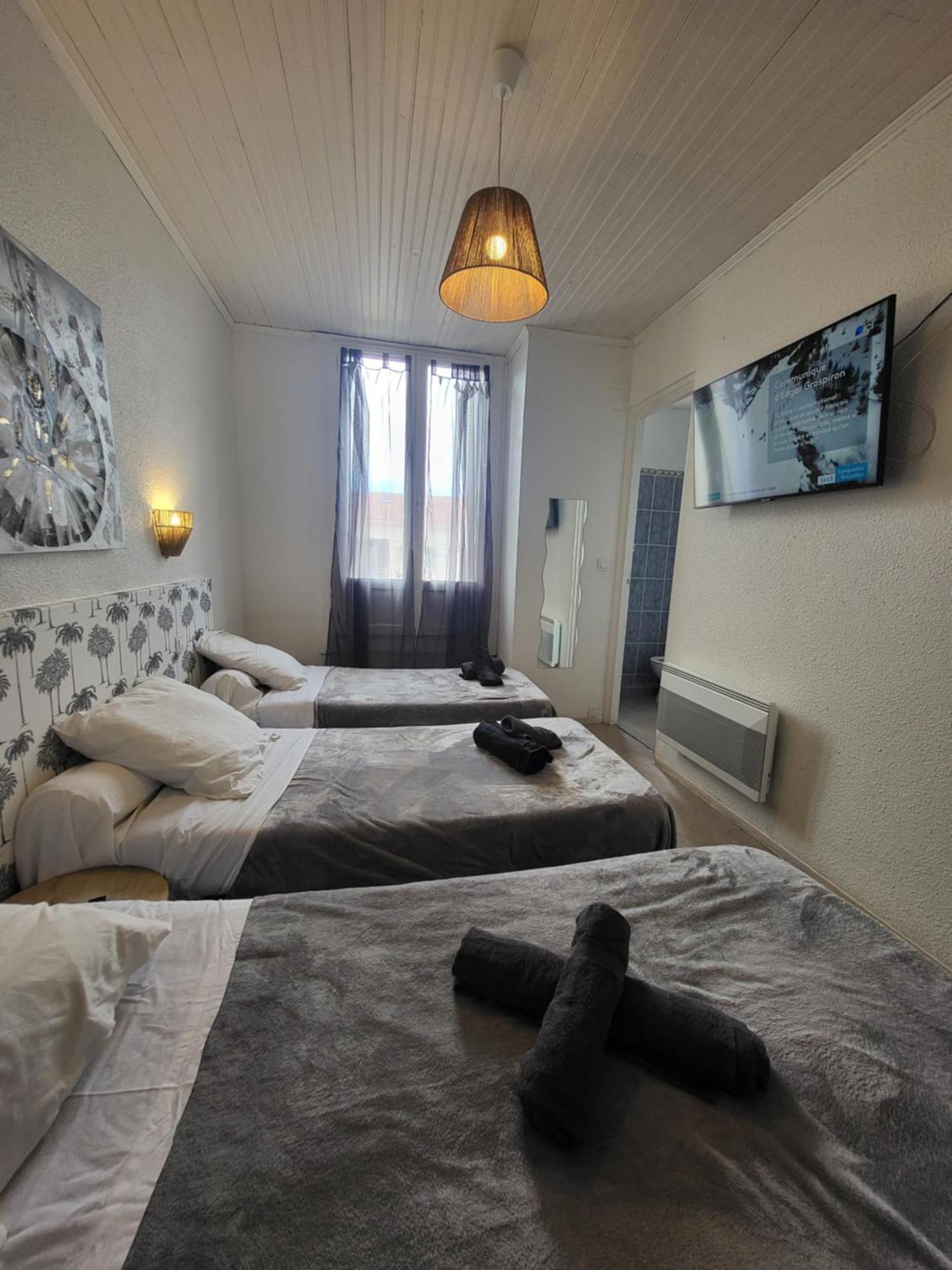 Hotel Le Chalet Valras-Plage Exteriör bild