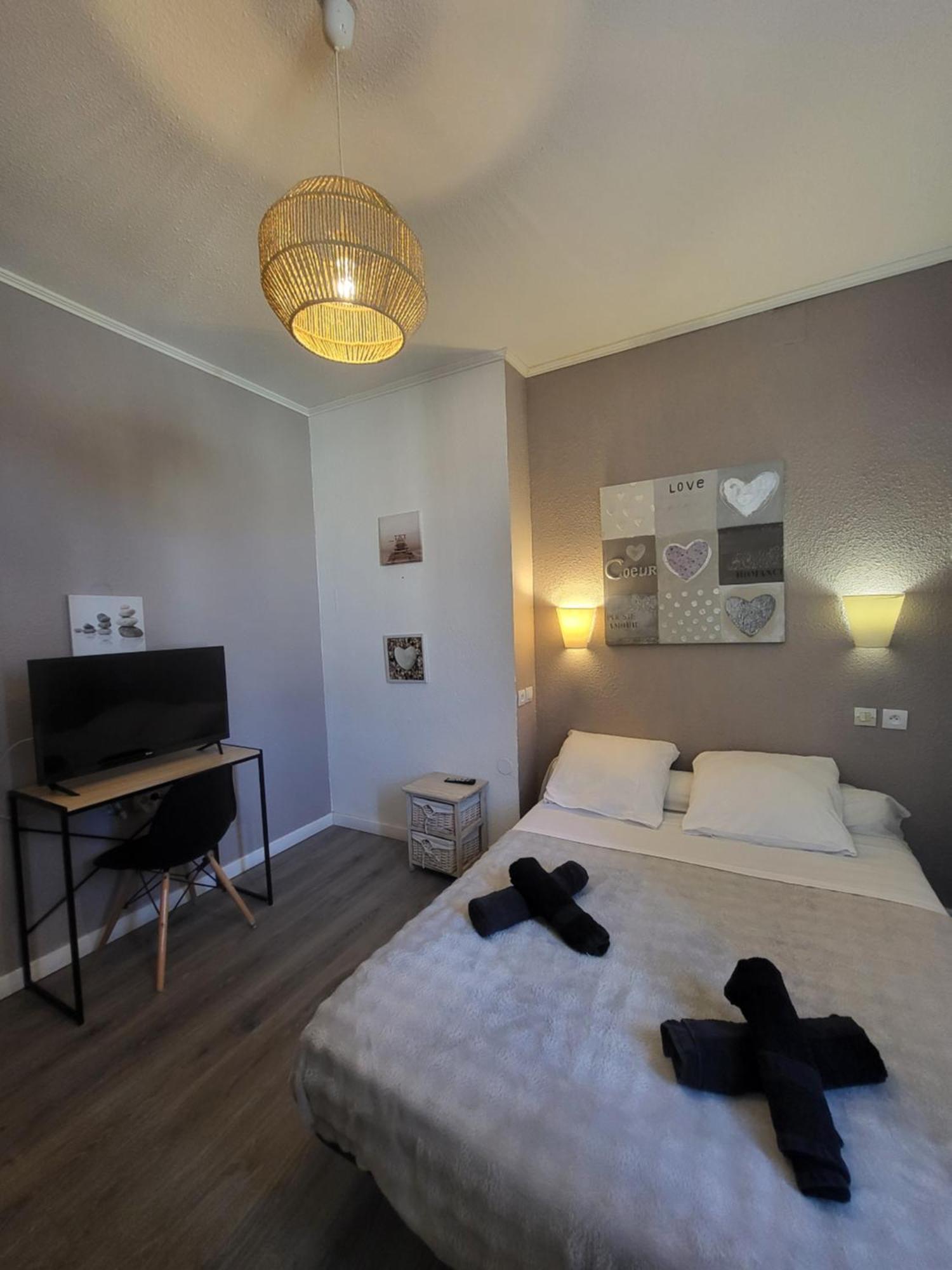 Hotel Le Chalet Valras-Plage Exteriör bild