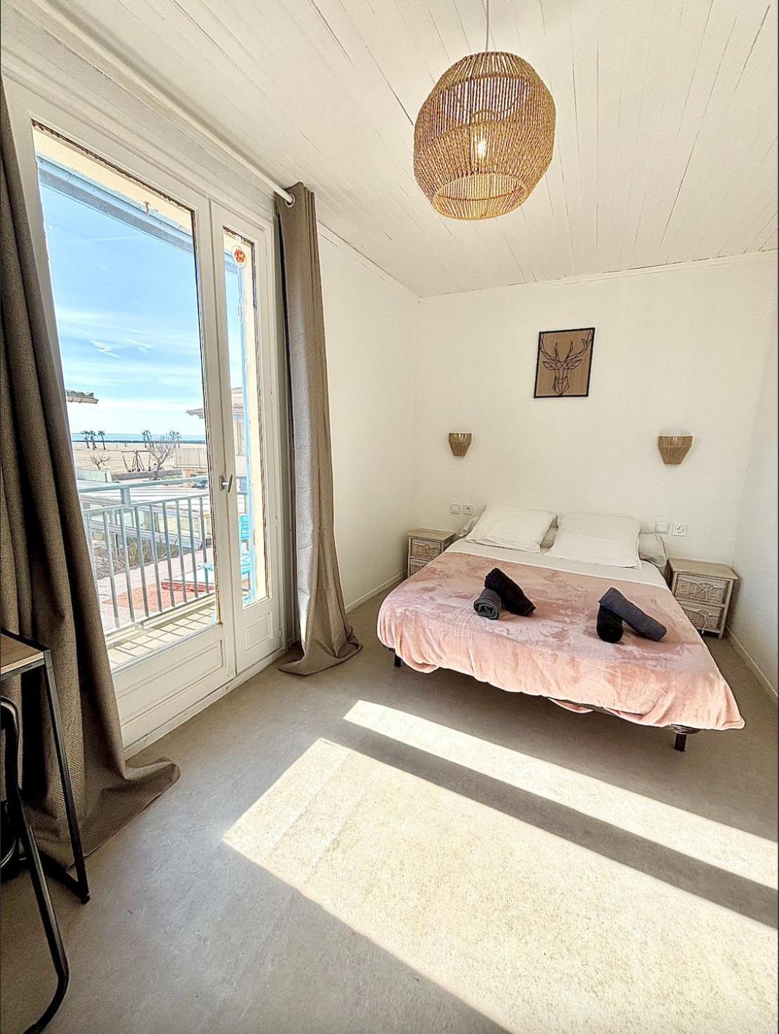 Hotel Le Chalet Valras-Plage Exteriör bild