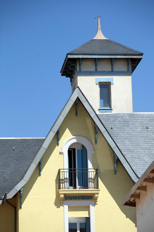 Hotel Le Chalet Valras-Plage Exteriör bild