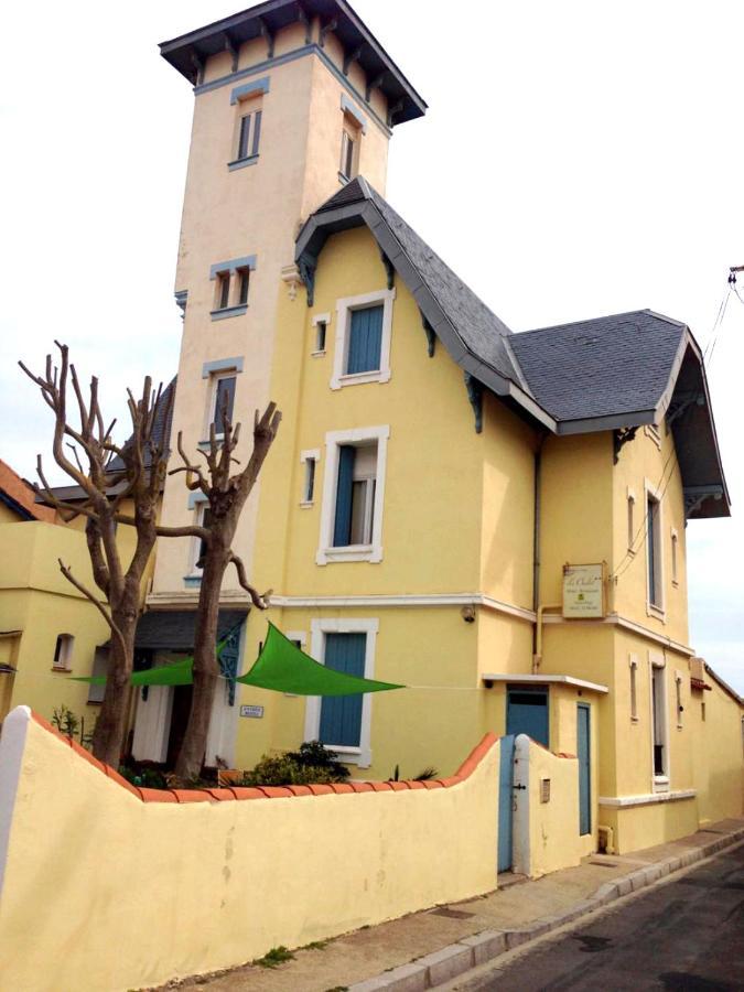 Hotel Le Chalet Valras-Plage Exteriör bild