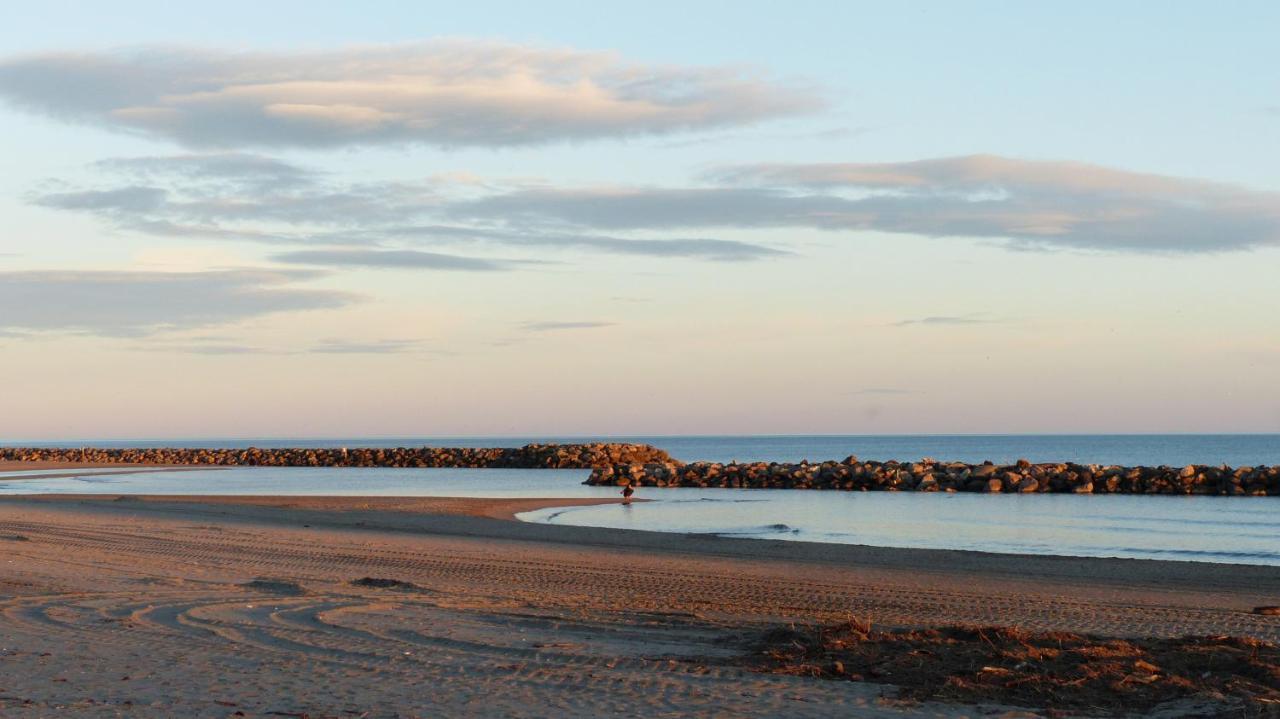 Hotel Le Chalet Valras-Plage Exteriör bild